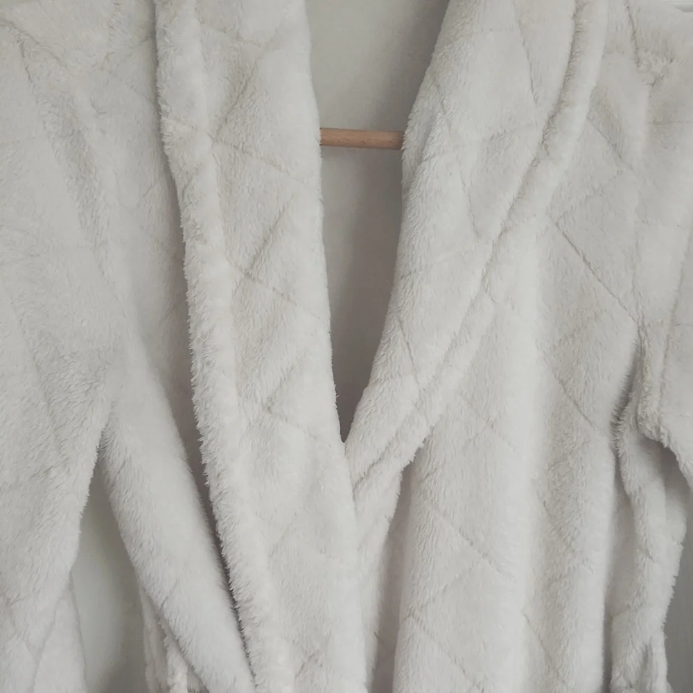 Talbots White Robe - Picture 3 of 4